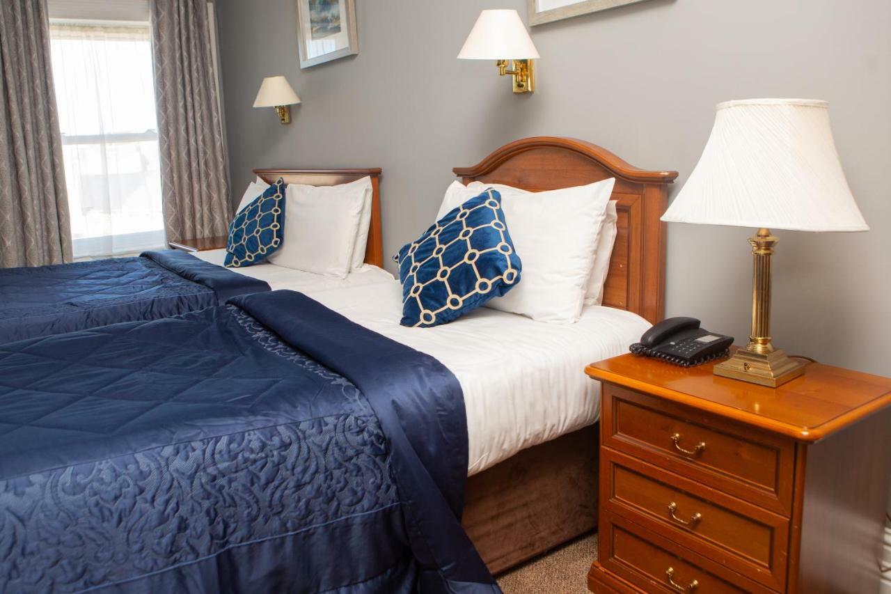 Leens Hotel Аббифил Экстерьер фото